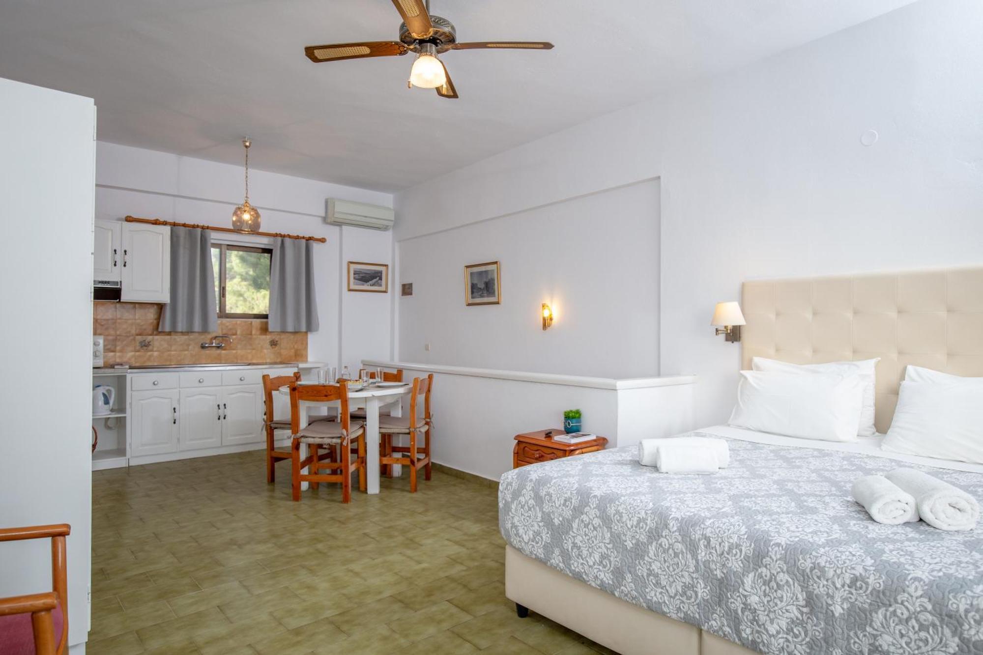 Ferma Solaris Apartments Agia Fotia  Exterior photo